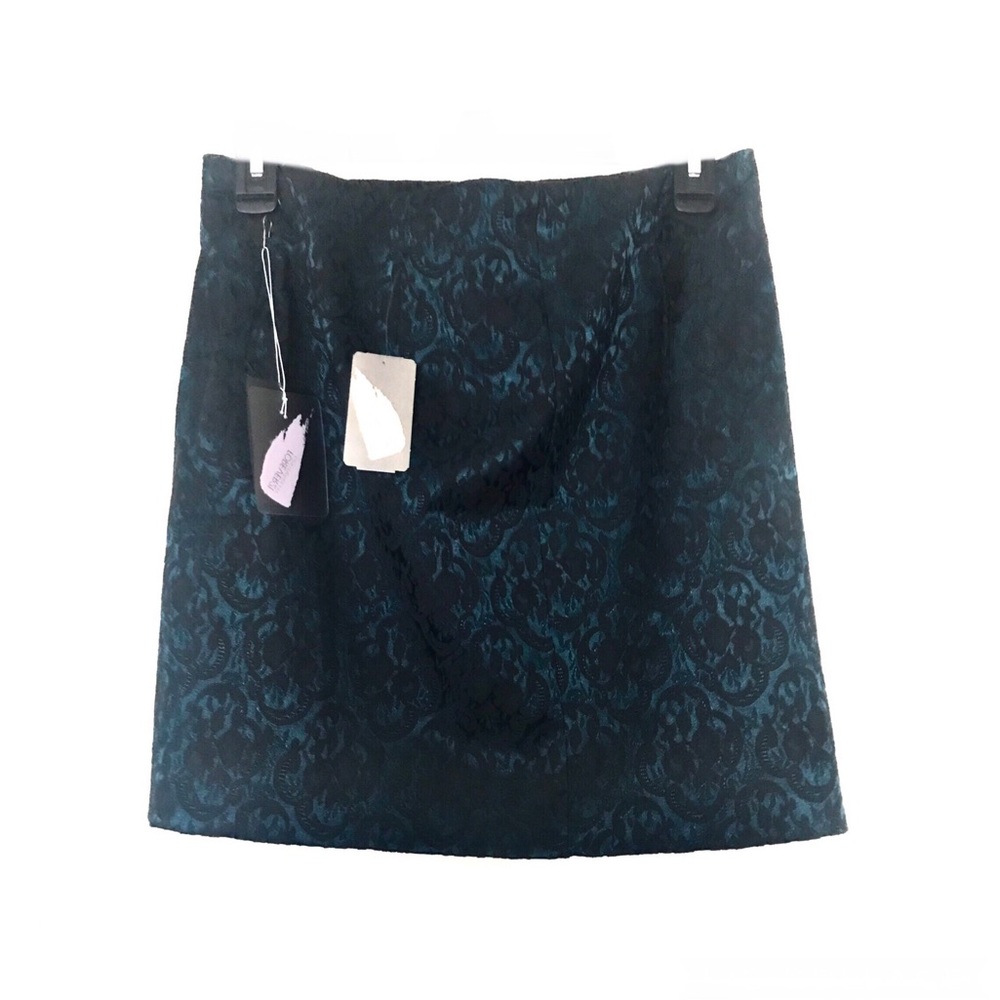 🆕 Forever 21 Contemporary Skirt